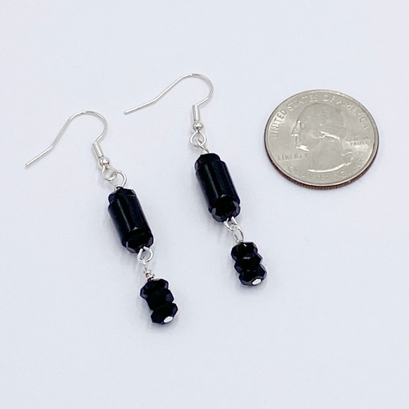 Black Glass Stone Dangle Earrings - Picture 3 of 5